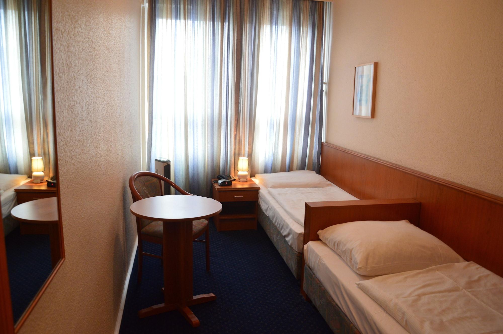 Hotel Mercedes/Centrum Hamburg Eksteriør bilde